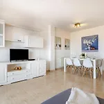 Apartment Molins By Hello Homes *
