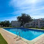 Molins By Hello Homes Apartment *