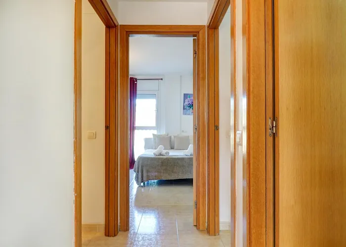 Molins By Hello Homes شقة